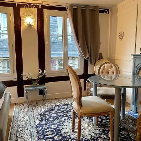 La Parenthese Du Capucin *