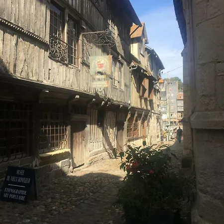 Apartament La Parenthese Du Capucin